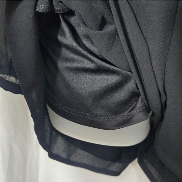 Express long sheer sleeve v-neck romper Black Sz 2 - Picture 9 of 14